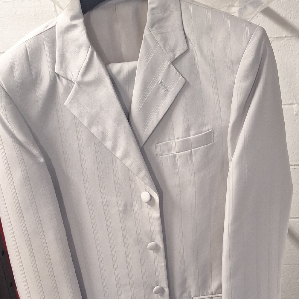 Falcone White Blazer